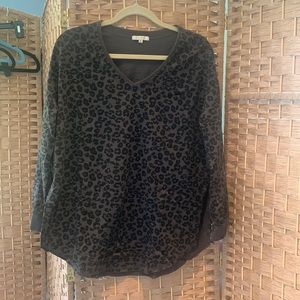 Z Supply Weekender XS - like new!